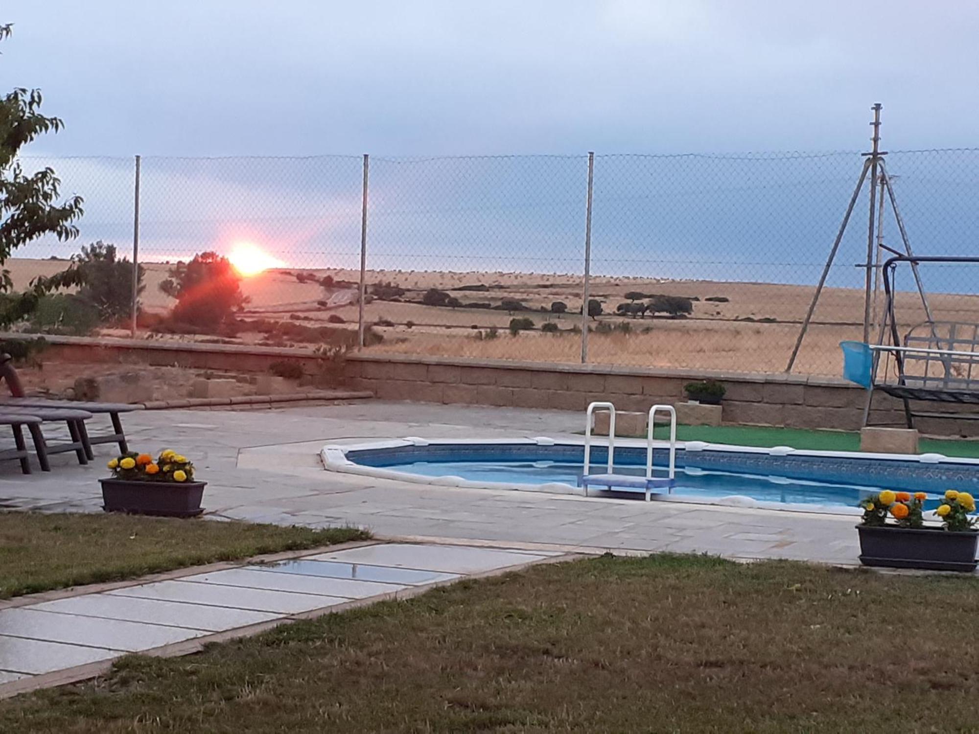 El Almendro Del Cura Villa Villarmayor  Eksteriør billede