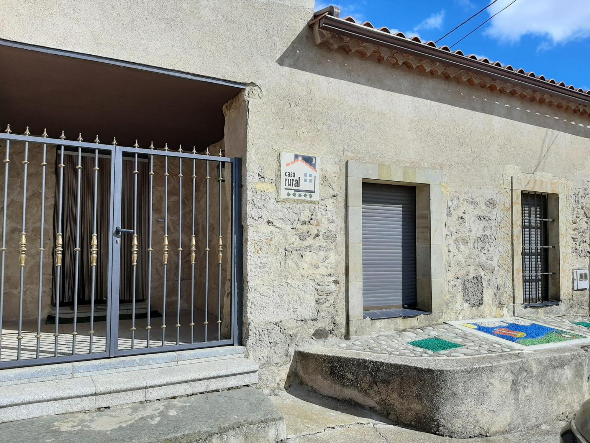 El Almendro Del Cura Villa Villarmayor  Eksteriør billede